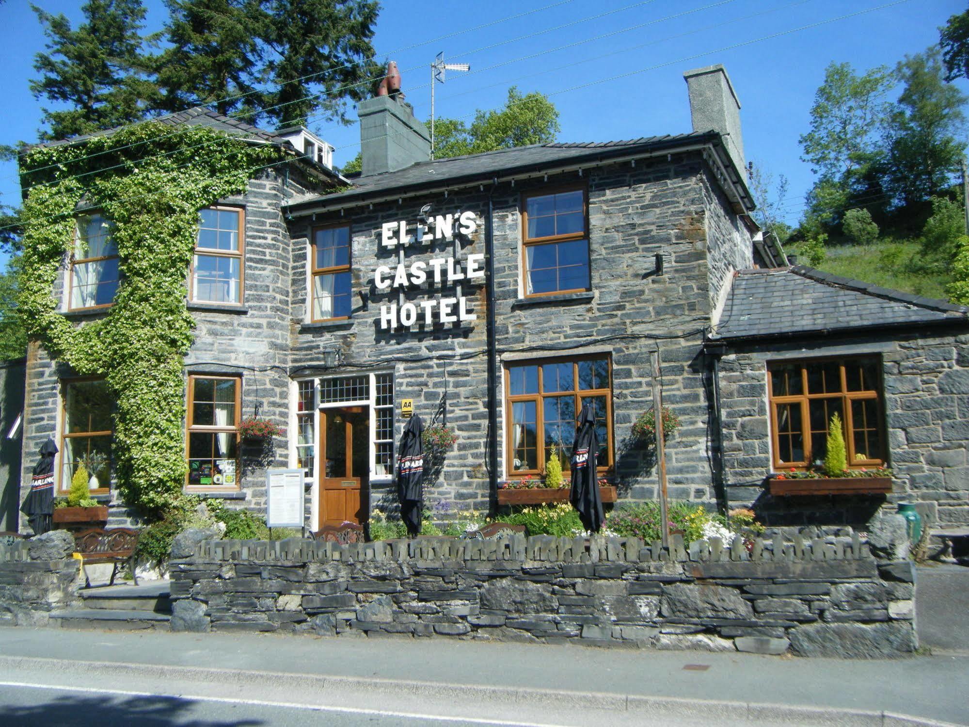 Elen'S Castle Hotel Dolwyddelan Exterior photo